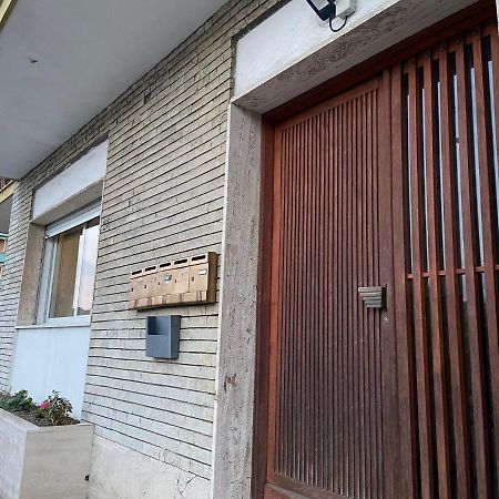 Right Bank House Villa Imperia Exterior photo